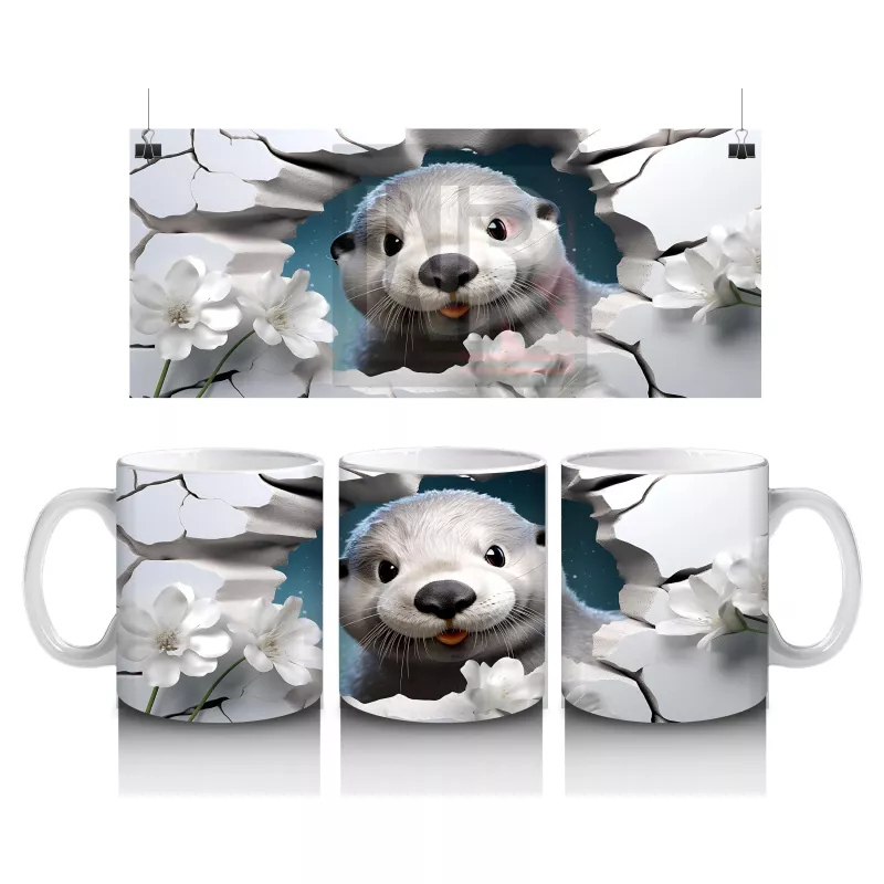 Beyaz Çiçeklerle Çevrili Duvar Arasında Sevimli Fok Yavrusu - Baskılı kahve kupası