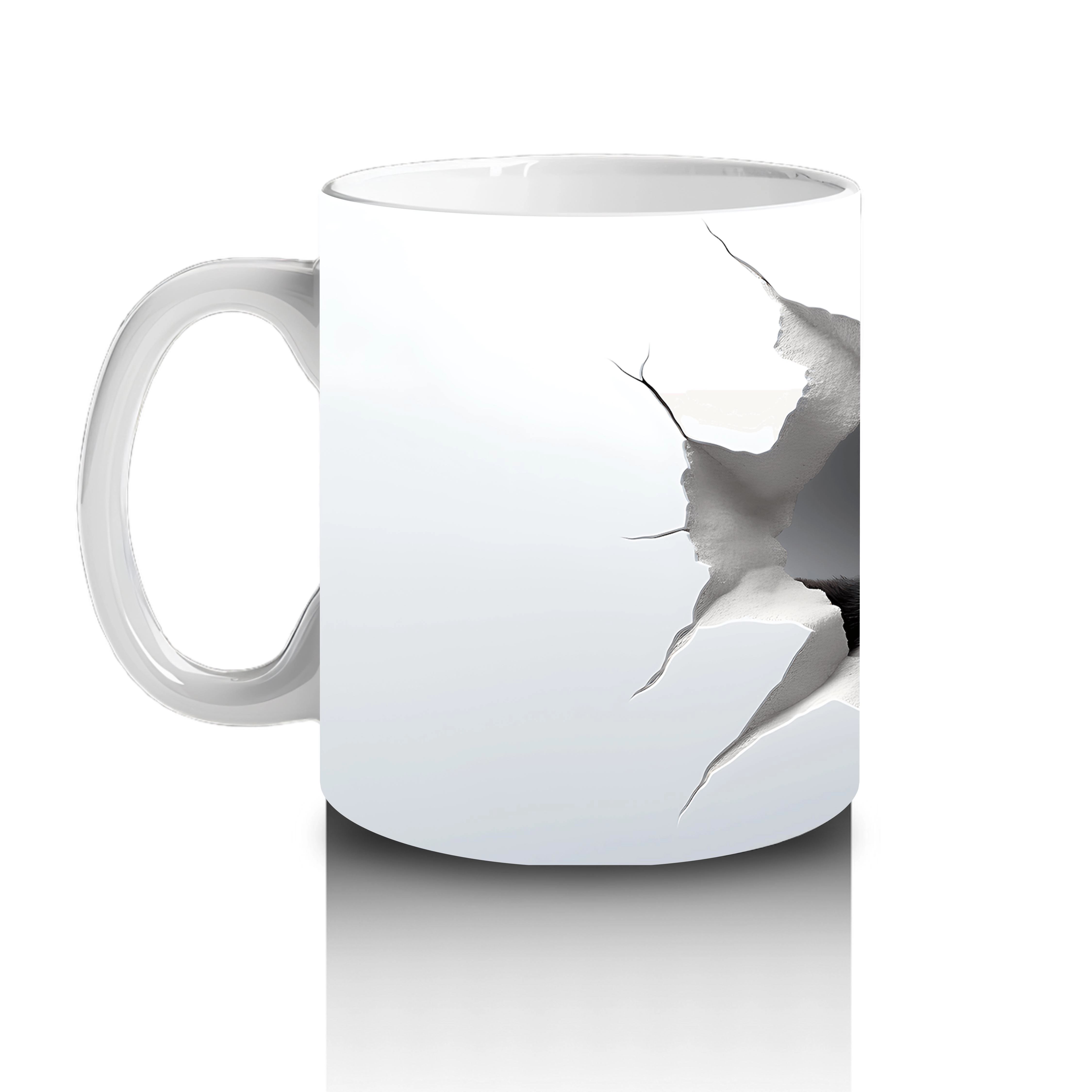 Çatlak Duvardan Bakan Meraklı Penguen – Baskılı Kahve Kupası - 2