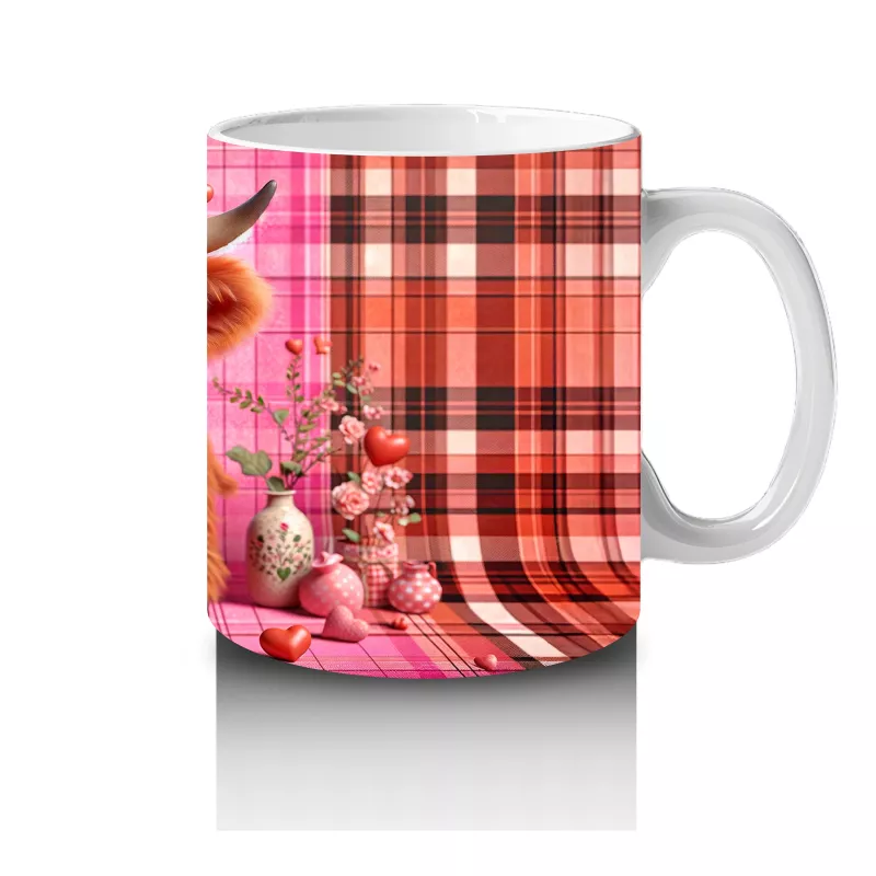 Ekose Zemin Üzerinde Kalpli Boynuzlu Sevimli İnek – Baskılı Kahve Kupası - 4