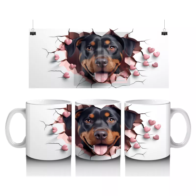 Kalpler Arasında Gülümseyen Doberman – Baskılı Kahve Kupası
