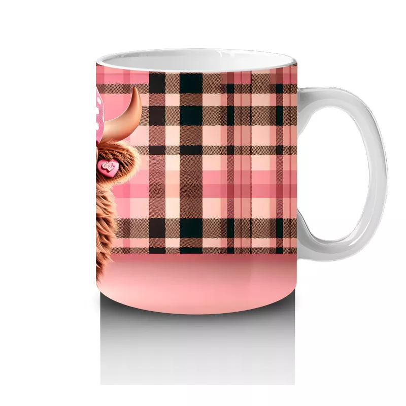 Kareli Fon Önünde Kalp Tutan Tatlı Buzağı – Baskılı Kahve Kupası - 4