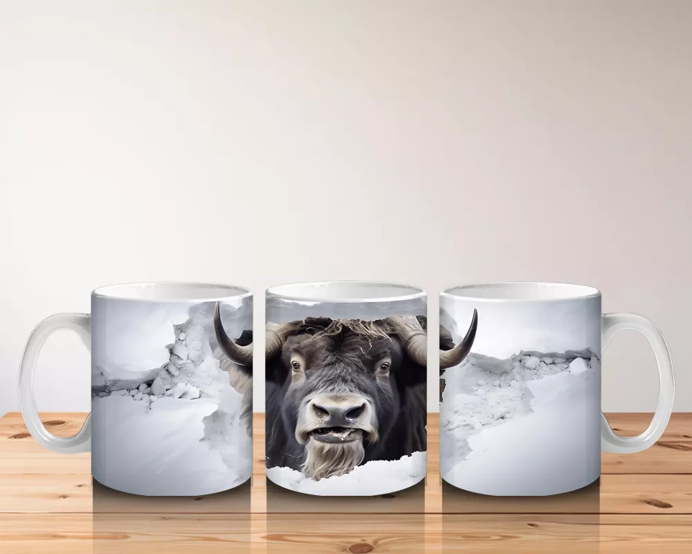 Karlı Dağların Önünde Yaban Öküzü – Baskılı Kahve Kupası - 5