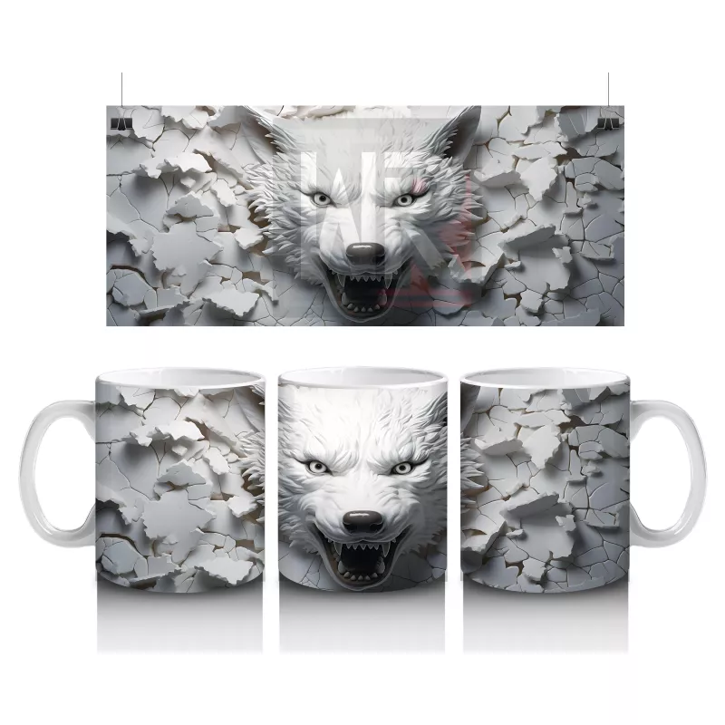 Karlı Duvarda Gözleri Parlayan Gri Kurt – Baskılı Kahve Kupası