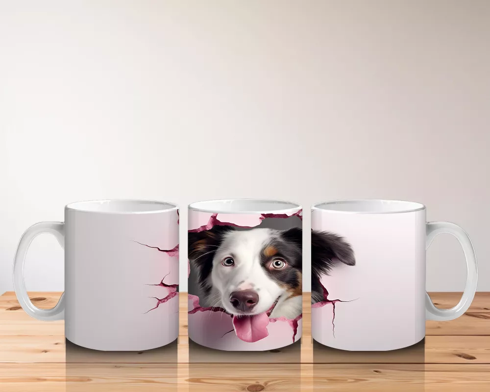 Pembe Kurdeleyle Süslenmiş Duvar Arasında Avustralyan Çoban Köpeği - Baskılı kahve kupası - 5