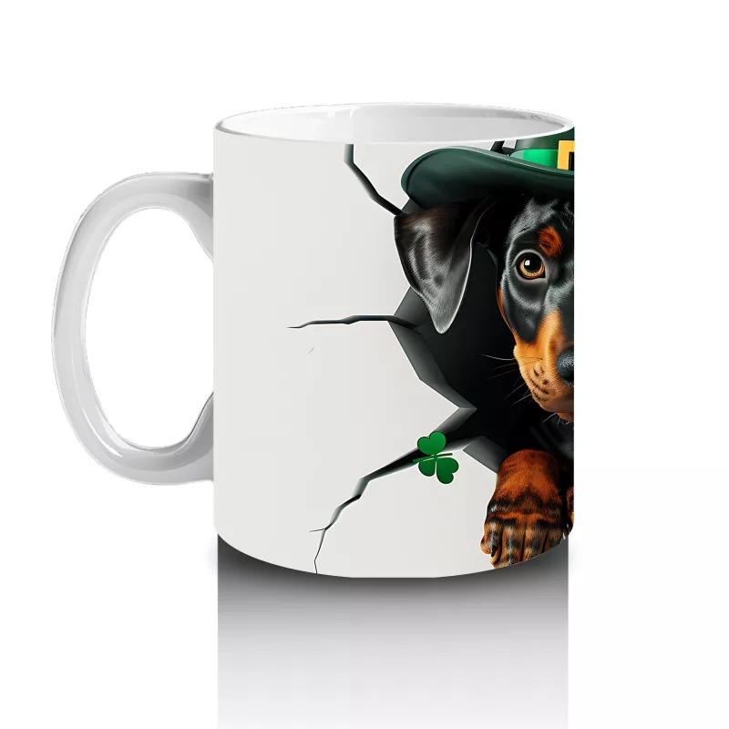 St. Patrick Şapkalı Çatlak Duvardan Bakan Dachshund – Baskılı Kahve Kupası - 2
