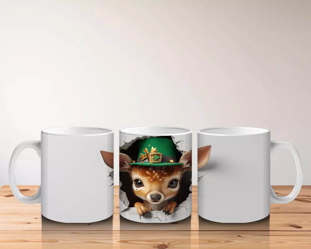 St. Patrick Şapkası Takmış Sevimli Geyik Yavrusu – Duvarı Delen 3D Kupa Tasarımı - 5