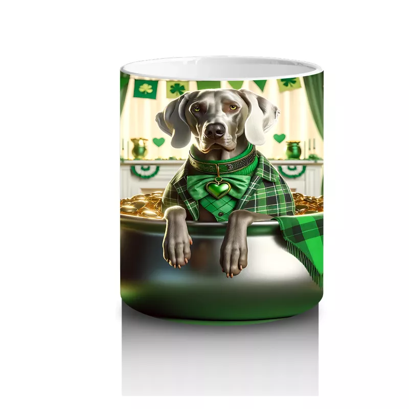 St. Patrick Temalı Altın Kazanında Weimaraner Köpek – Yeşil Işıltılı Kupa Tasarımı - 3