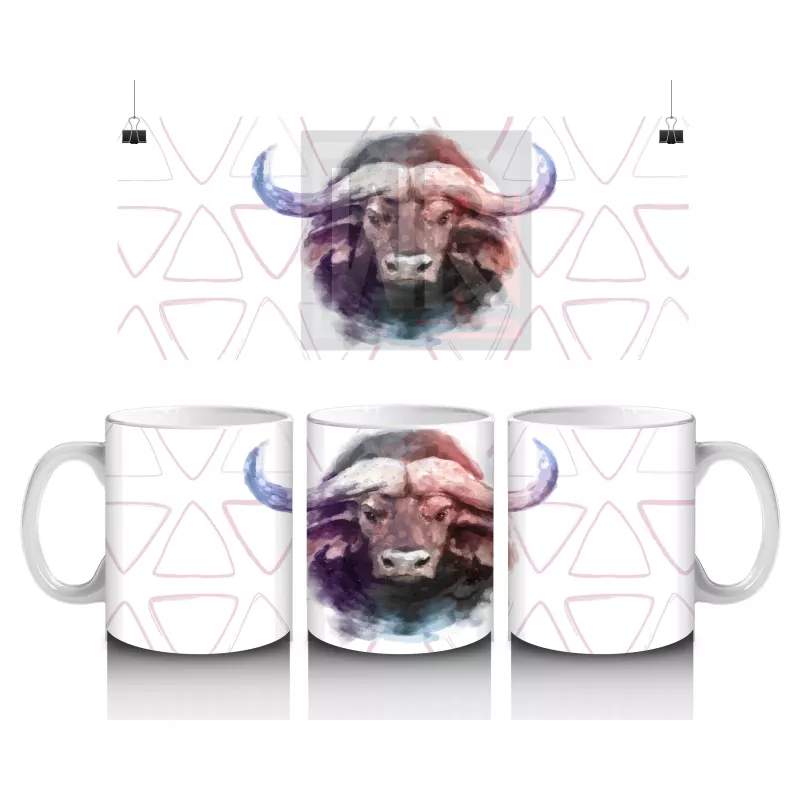 Üçgen Desenli Arka Planda Suluboya Tarzı Manda İllüstrasyonu - Baskılı kahve kupası