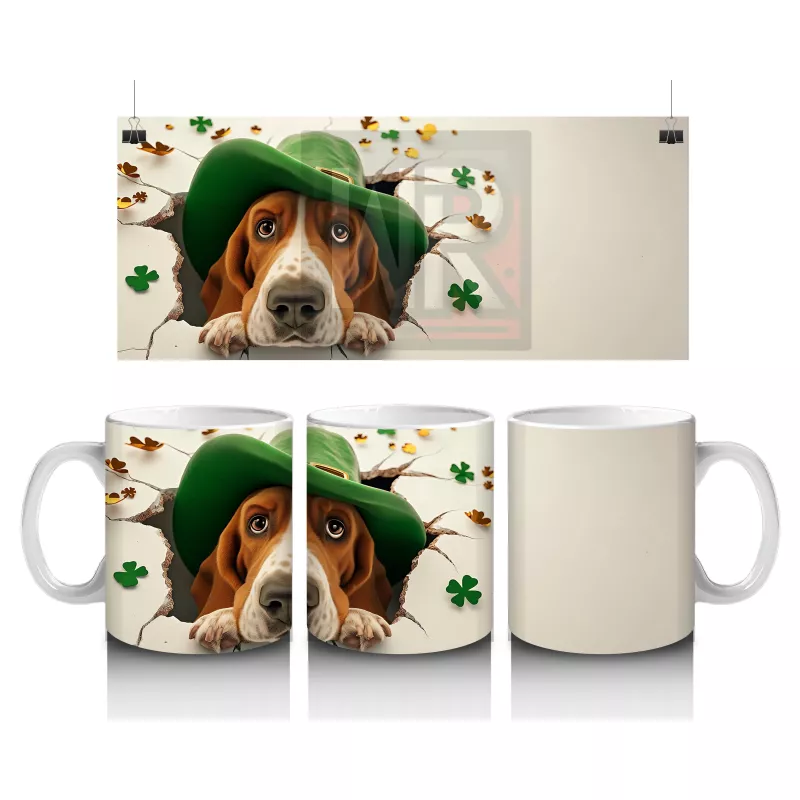 Yeşil Şapkalı Basset Hound Figürü ve Yonca Detayları - Baskılı kahve kupası