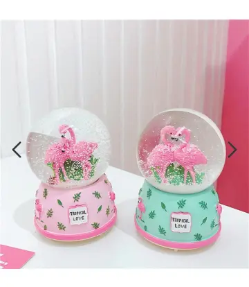 Büyük Flamingo Kar Küresi