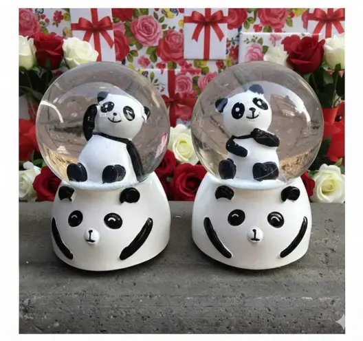 Büyük Boy Panda Kar Küresi