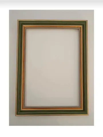 Emerald Pro: Toptan Yeşil Altın Detaylı A4 Çerçeve (21x30 cm)